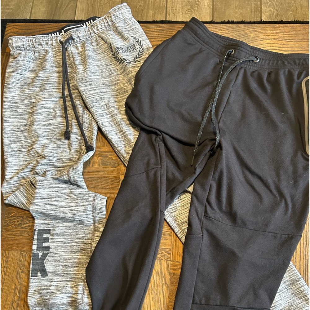 I have 2 joggers size both xS